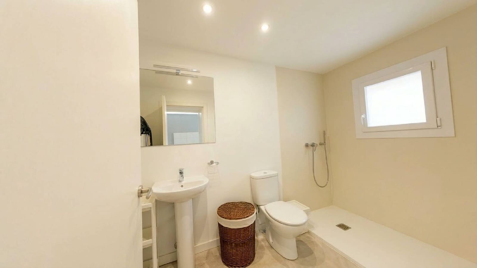 3 makuuhuone Huvila myytävänä paikassa Port Verd mukana uima-altaan 
autotalli - 940 000 € (Ref: 9680566)