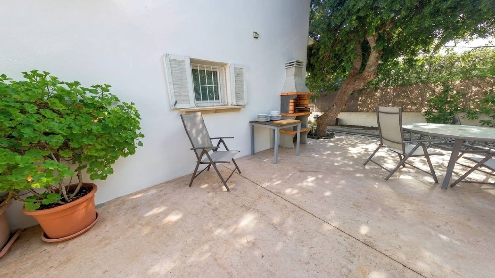 3 makuuhuone Huvila myytävänä paikassa Port Verd mukana uima-altaan 
autotalli - 940 000 € (Ref: 9680566)