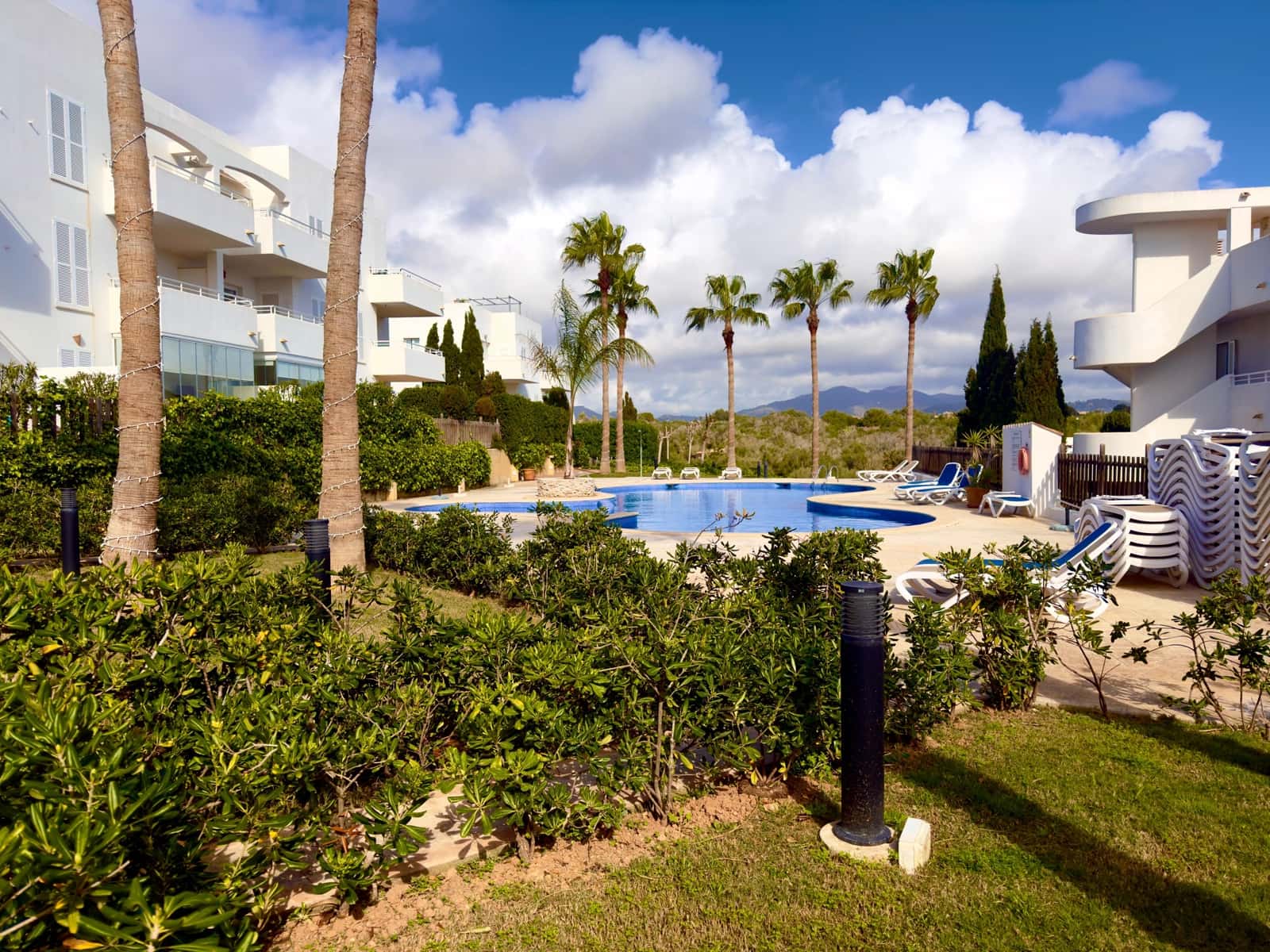 2 soverom Leilighet til salgs i Cala d'Or med svømmebasseng garasje - € 480 000 (Ref: 9697830)