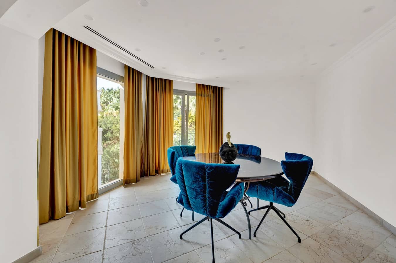 7 soverom Villa til salgs i Costa de la Calma med svømmebasseng garasje - € 6 950 000 (Ref: 9709070)