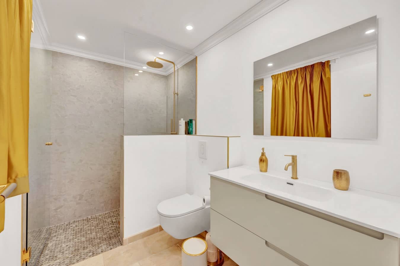 7 soverom Villa til salgs i Costa de la Calma med svømmebasseng garasje - € 6 950 000 (Ref: 9709070)