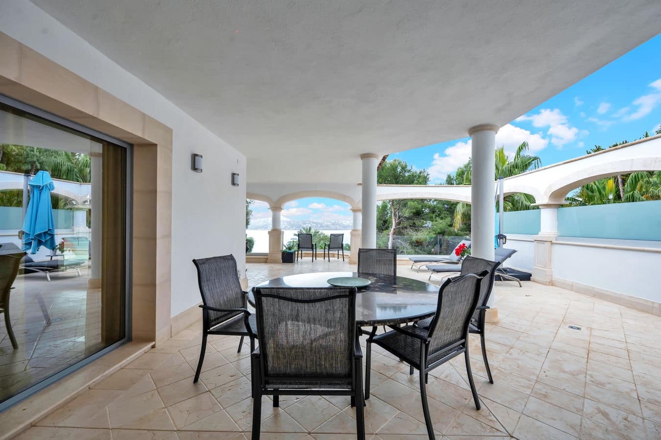 7 soverom Villa til salgs i Costa de la Calma med svømmebasseng garasje - € 6 950 000 (Ref: 9709070)