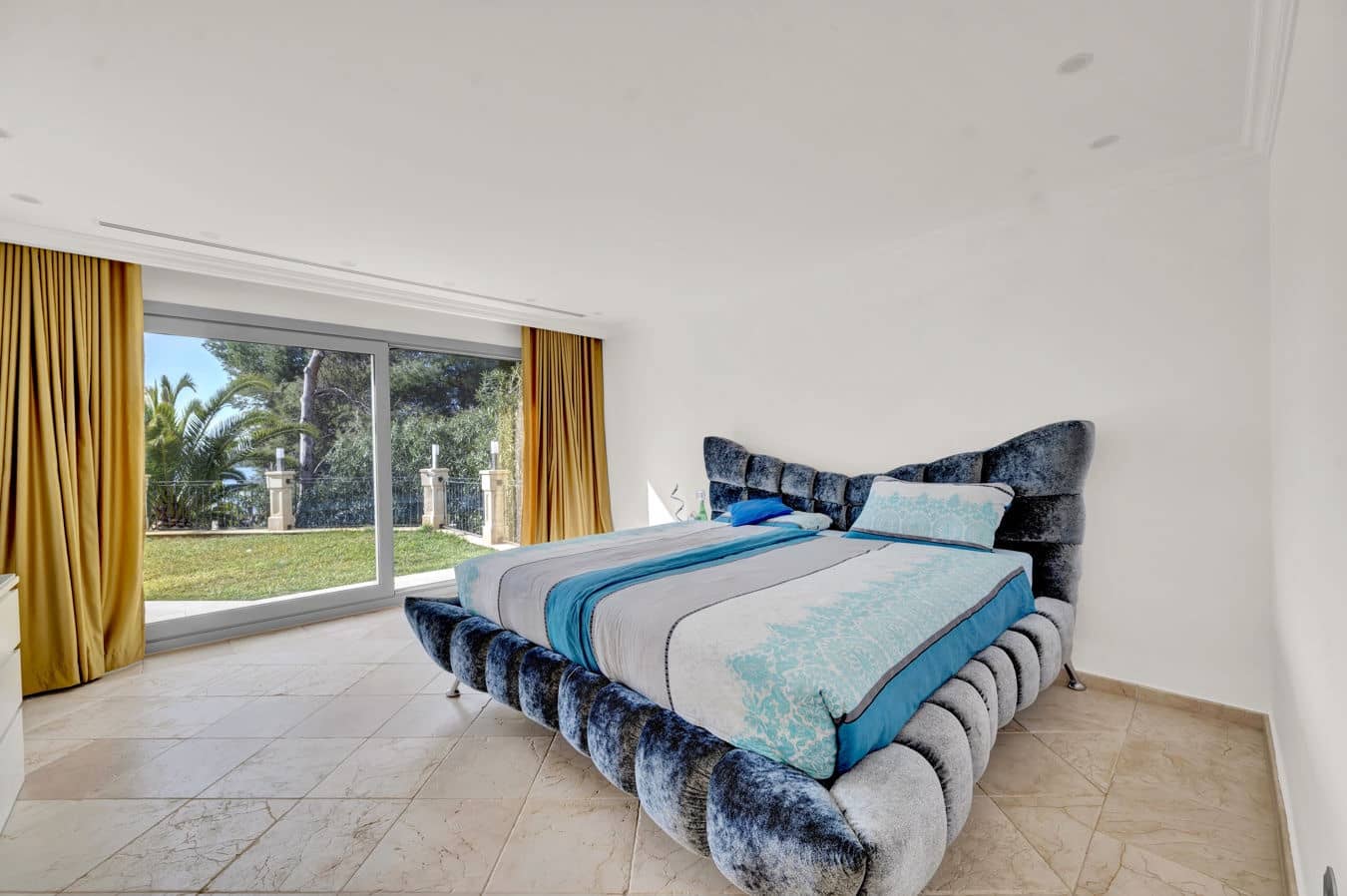 7 soverom Villa til salgs i Costa de la Calma med svømmebasseng garasje - € 6 950 000 (Ref: 9709070)