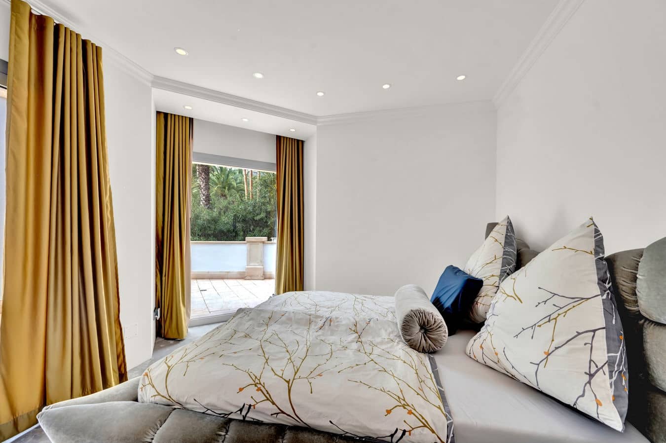 7 soverom Villa til salgs i Costa de la Calma med svømmebasseng garasje - € 6 950 000 (Ref: 9709070)