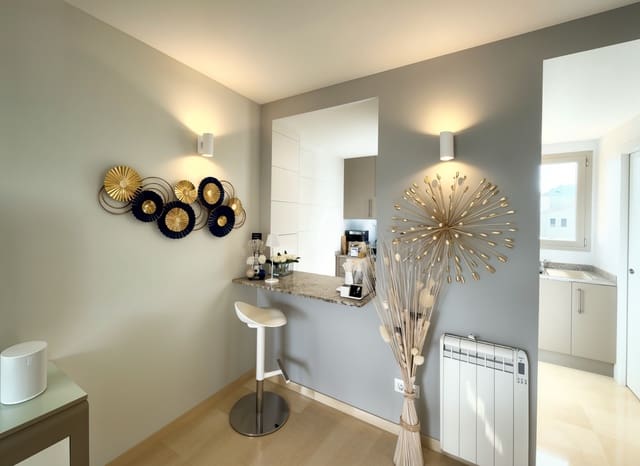 1 soverom Leilighet til salgs i Las Maravillas, Palma de Mallorca med svømmebasseng garasje - € 450 000 (Ref: 9716746)