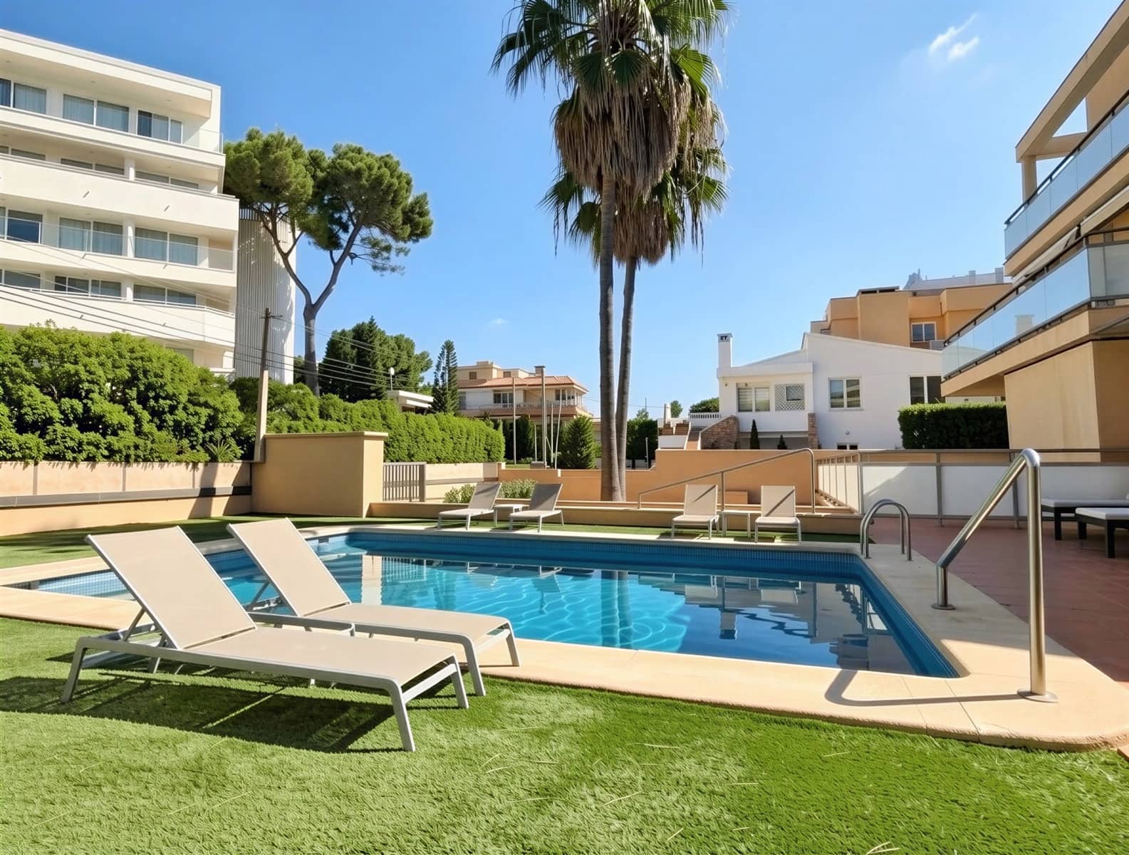 1 soverom Leilighet til salgs i Palma de Mallorca med svømmebasseng garasje - € 450 000 (Ref: 9716746)