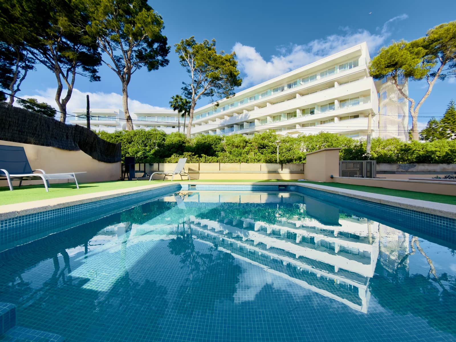 1 soverom Leilighet til salgs i Palma de Mallorca med svømmebasseng garasje - € 450 000 (Ref: 9716746)