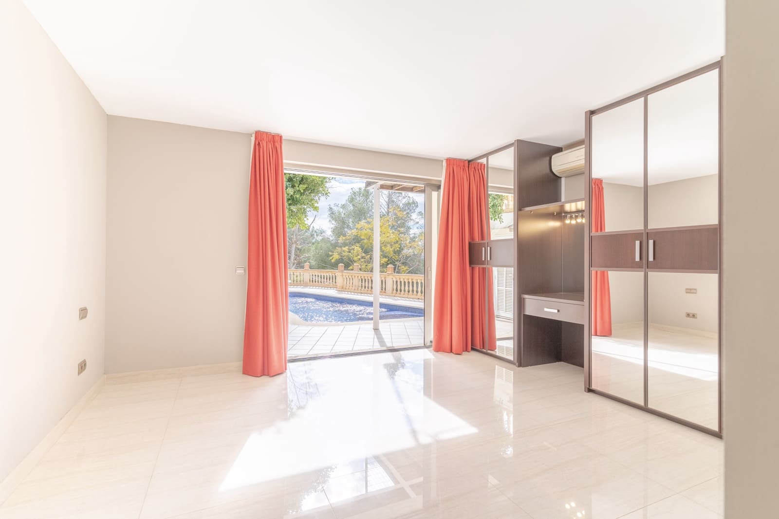 4 bedroom Villa for rent in Costa d'en Blanes with pool garage - € 6,500 (Ref: 9720562)