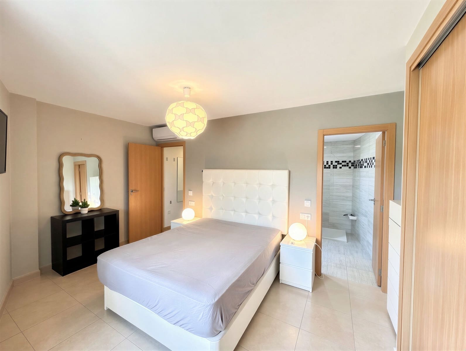 2 bedroom Apartment for sale in Calas de Mallorca with pool garage - € 309,000 (Ref: 9720952)