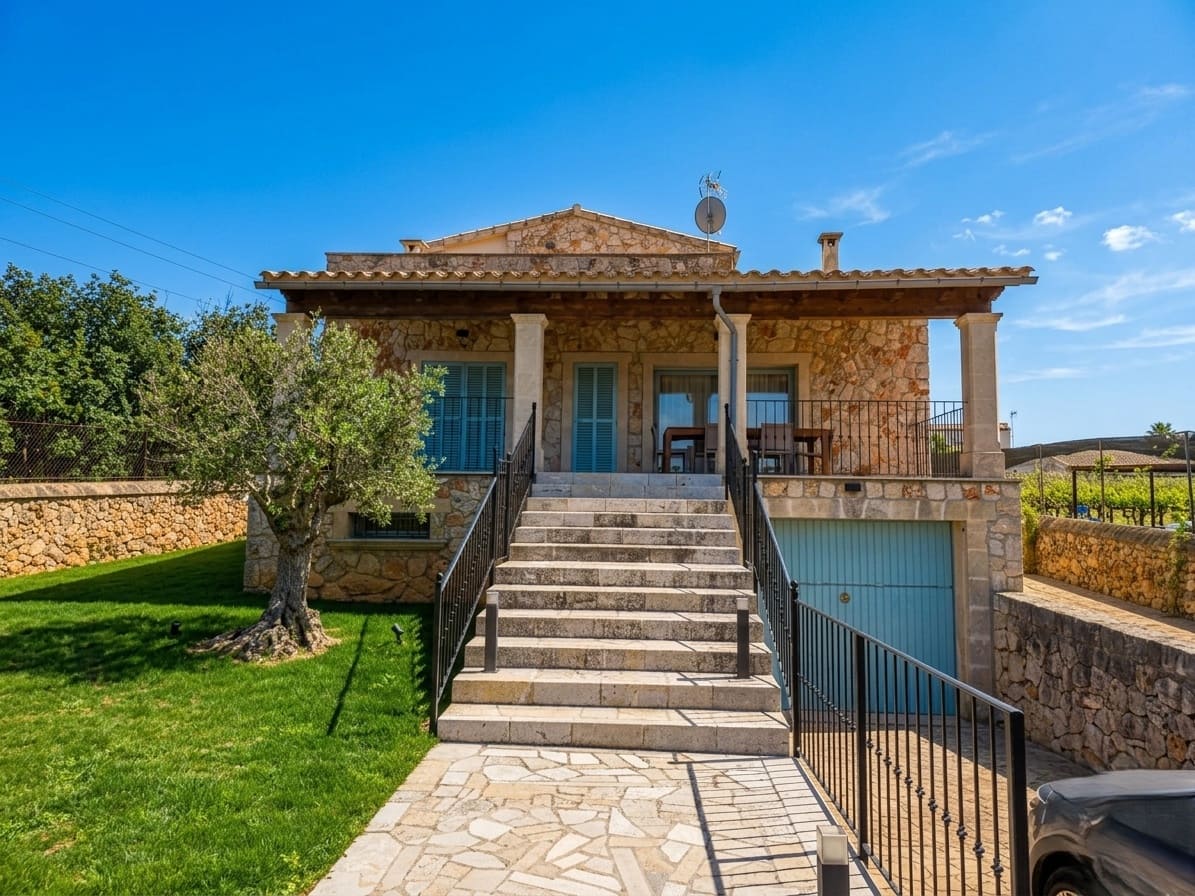 Casa de 3 habitaciones en Sineu en venta con piscina garaje - 1.400.000 € (Ref: 9721658)