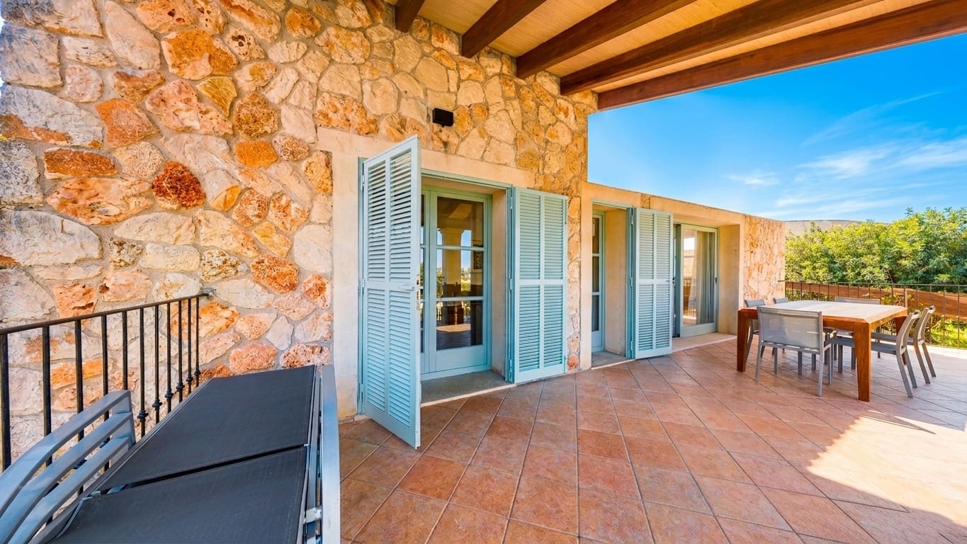 Casa de 3 habitaciones en Sineu en venta con piscina garaje - 1.400.000 € (Ref: 9721658)