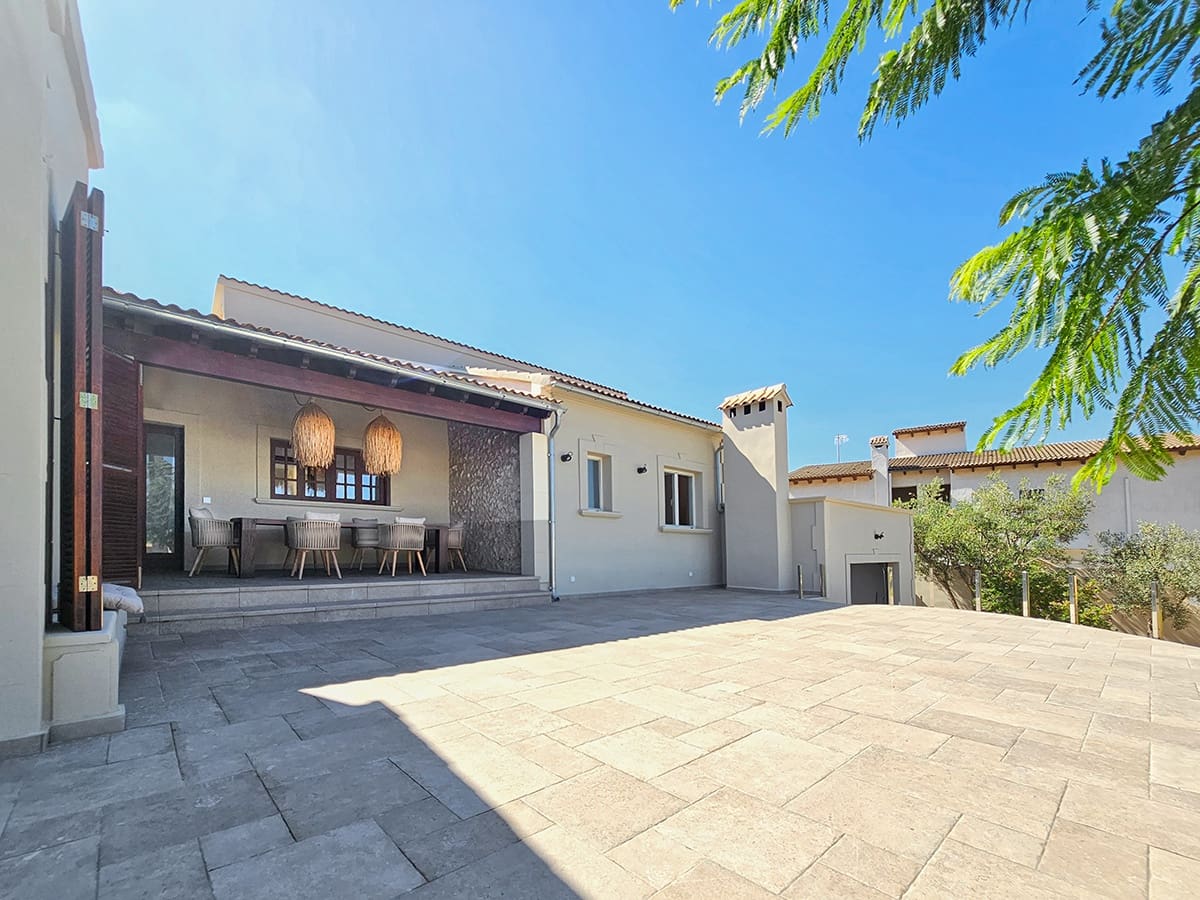 3 bedroom Villa for sale in Colonia de Sant Pere / Colonia de San Pedro with pool garage - € 1,690,000 (Ref: 9722198)