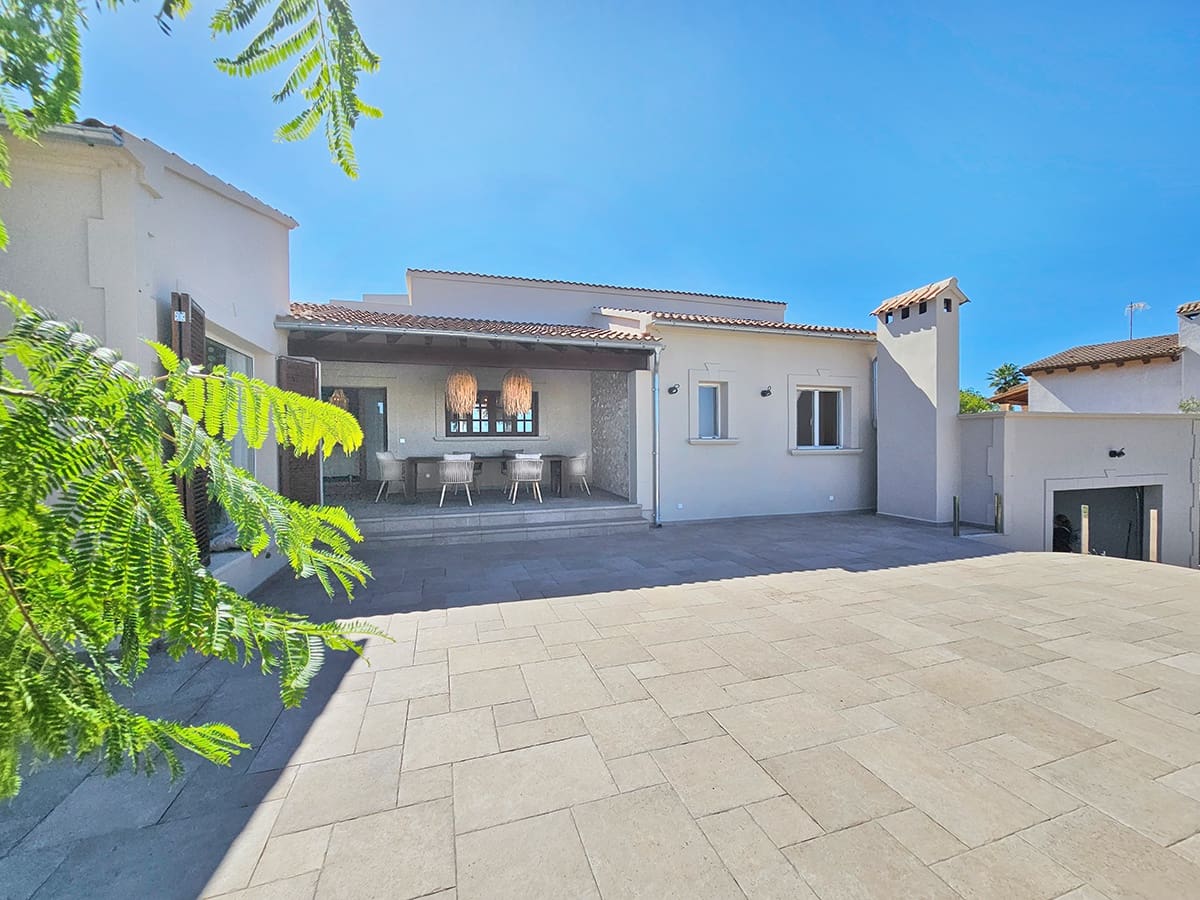 3 bedroom Villa for sale in Colonia de Sant Pere / Colonia de San Pedro with pool garage - € 1,690,000 (Ref: 9722198)