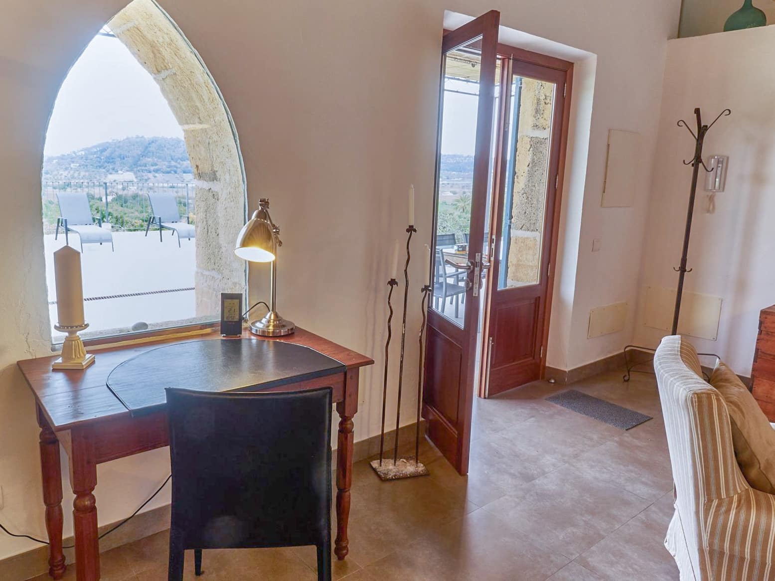 2 bedroom Finca/Country House for rent in Sineu with pool - € 2,600 (Ref: 9726909)