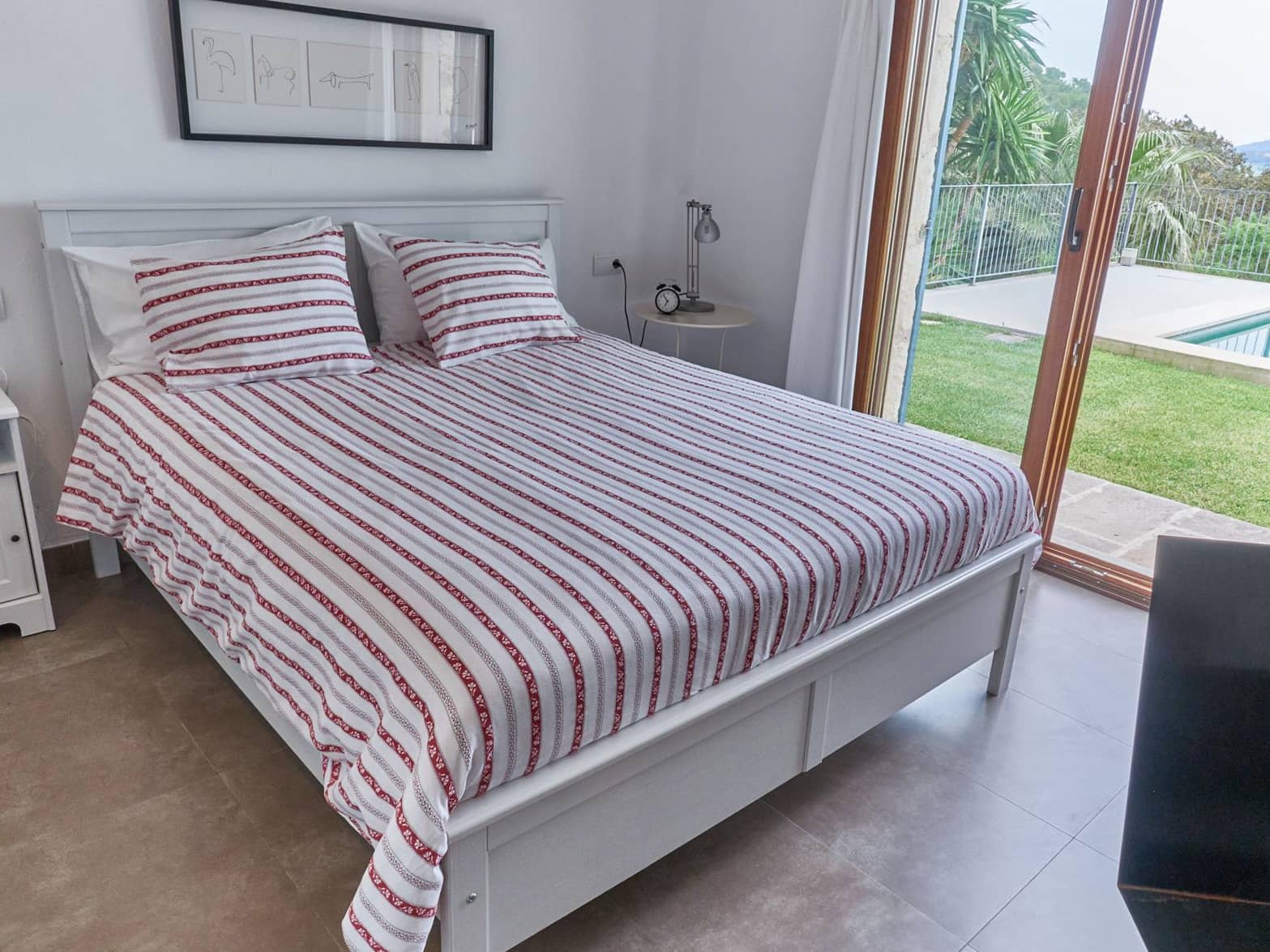 2 bedroom Finca/Country House for rent in Sineu with pool - € 2,600 (Ref: 9726909)