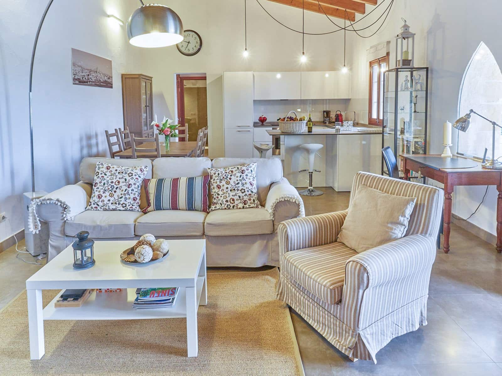 2 bedroom Finca/Country House for rent in Sineu with pool - € 2,600 (Ref: 9726909)