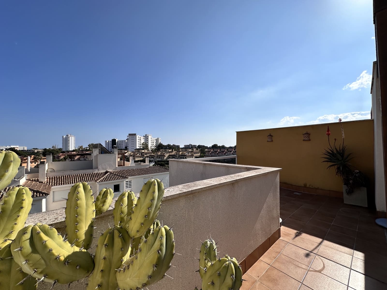 2 bedroom Penthouse for sale in Calas de Mallorca with pool garage - € 495,000 (Ref: 9727513)