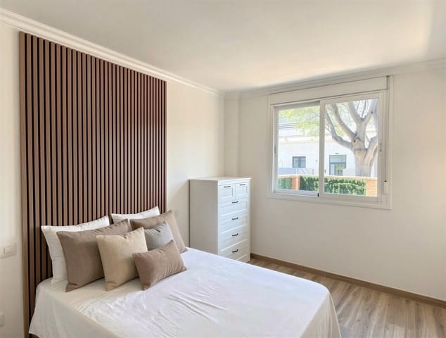 4 bedroom Apartment for rent in Es Molinar / El Molinar, Palma de Mallorca - € 2,400 (Ref: 9729437)