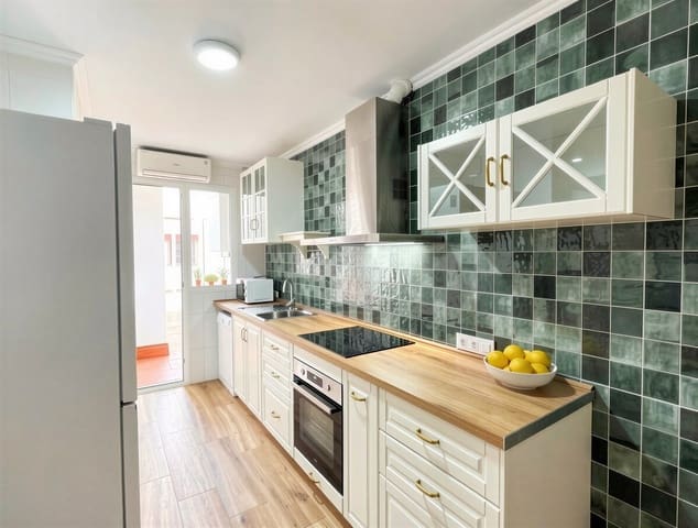 4 bedroom Apartment for rent in Es Molinar / El Molinar, Palma de Mallorca - € 2,400 (Ref: 9729437)