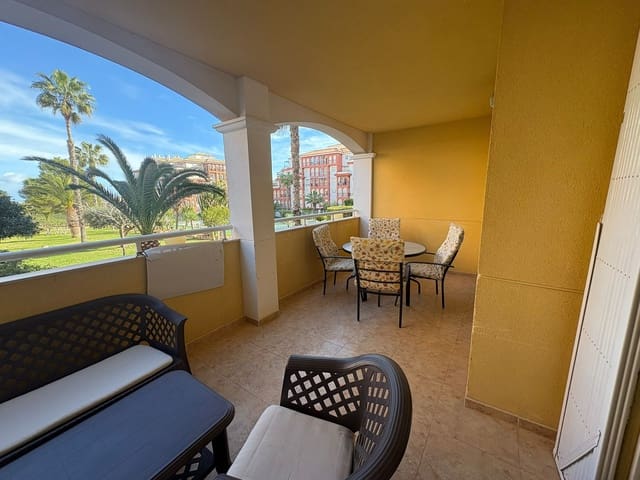 Apartamento de 2 habitaciones en Los Europeos, Torrevieja en venta con piscina - 165.000 € (Ref: 9729559)