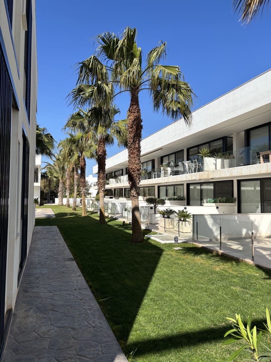 Apartamento de 2 habitaciones en Mar de Cristal en venta con piscina garaje - 289.000 € (Ref: 9730453)