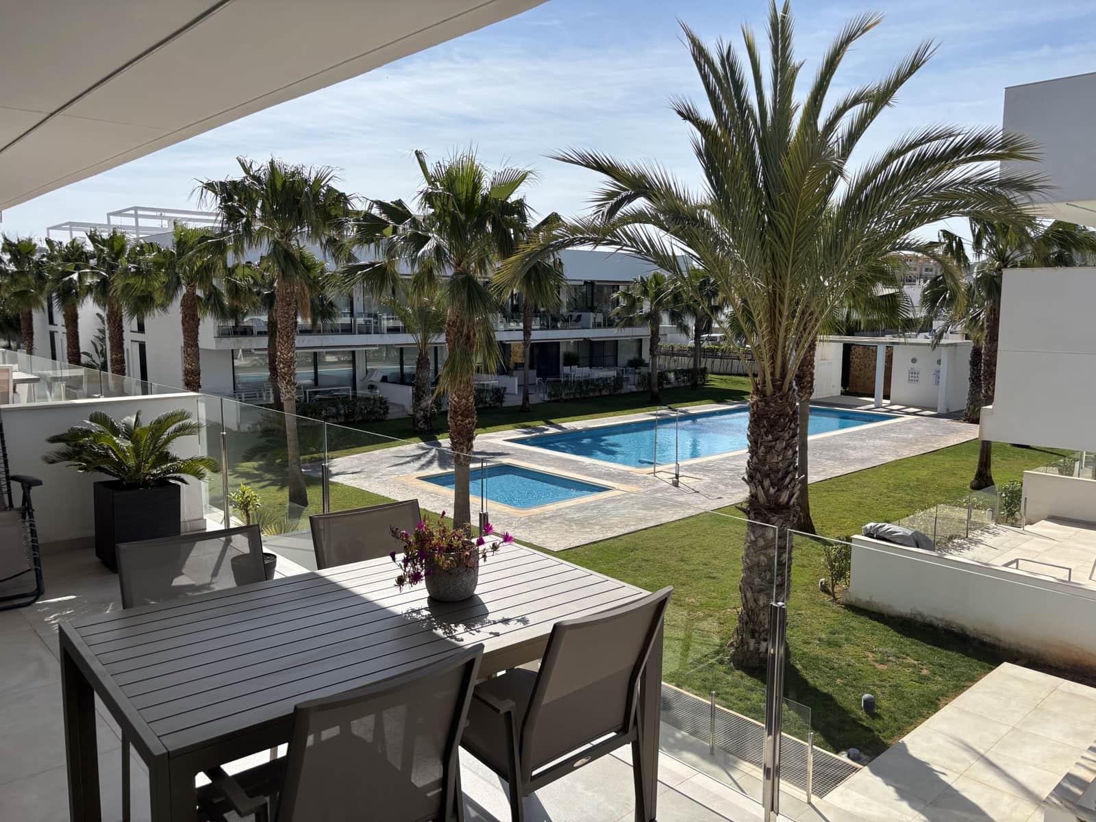 Apartamento de 2 habitaciones en Mar de Cristal en venta con piscina garaje - 289.000 € (Ref: 9730453)