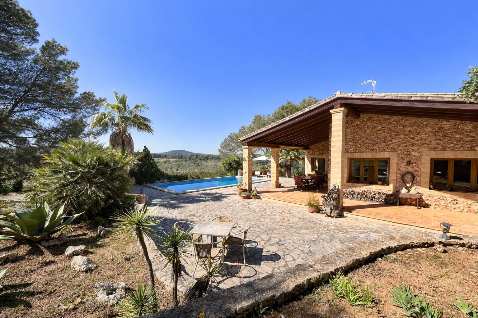 4 bedroom Finca/Country House for sale in Portocristo / Port de Manacor with pool garage - € 1,690,000 (Ref: 9730903)