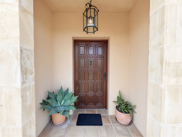 4 soveværelse Finca/Landehus til salg i Portocristo / Port de Manacor, Manacor med swimmingpool garage - € 1.690.000 (Ref: 9730903)