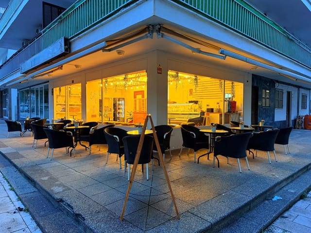 Komercyjne na sprzedaż w Cala Millor, Son Servera - 205 000 € (Ref: 9735954)