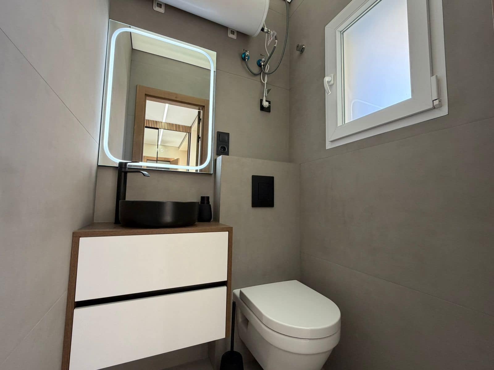 2 slaapkamer Rijtjeshuis te koop in Torrevieja met zwembad - € 219.900 (Ref: 9737278)