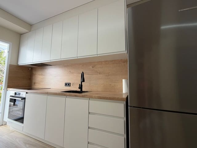 2 slaapkamer Rijtjeshuis te koop in Nueva Torrevieja, Torrevieja met zwembad - € 219.900 (Ref: 9737278)