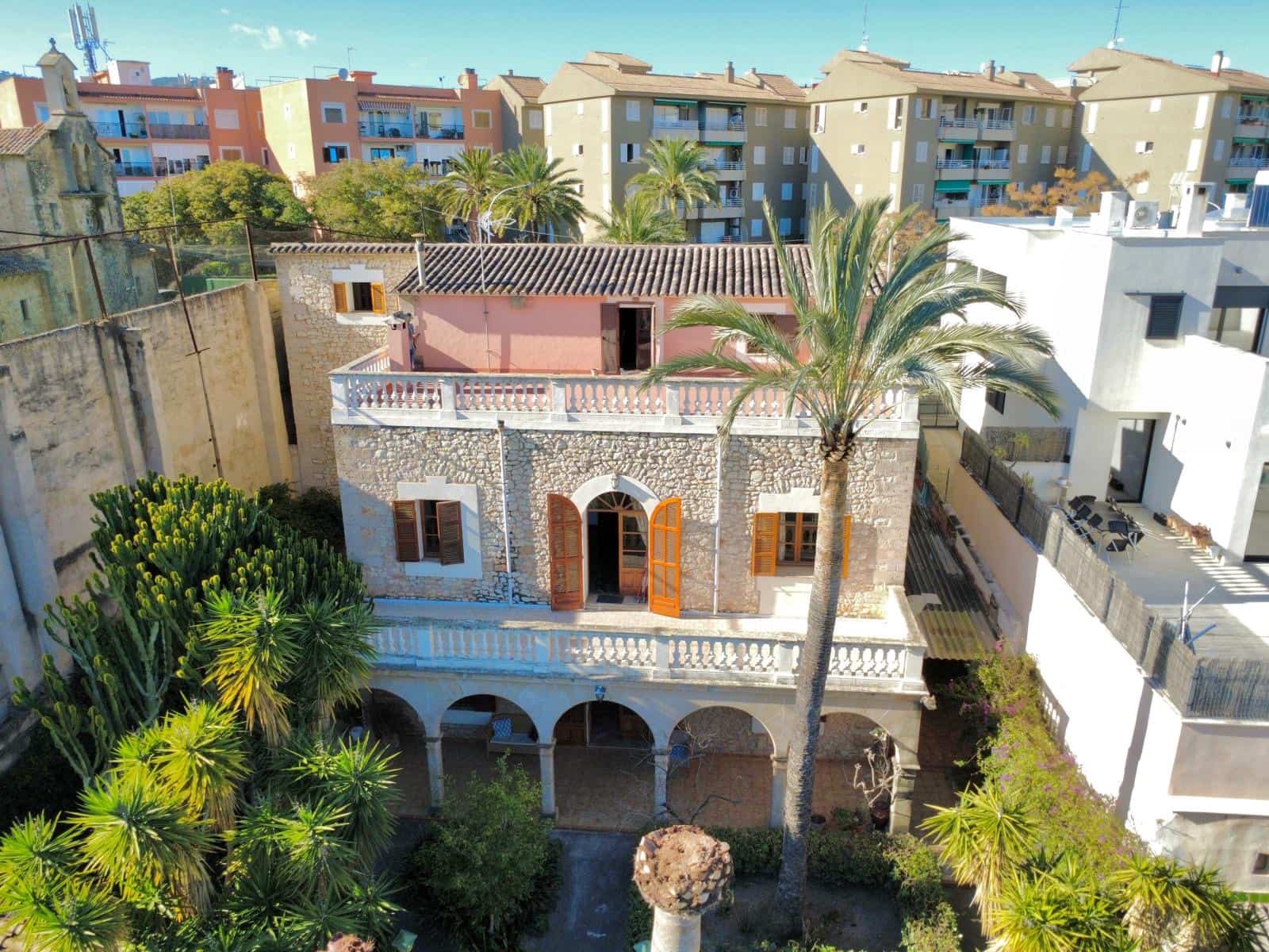 Chalet de 6 habitaciones en Palma de Mallorca en venta con piscina garaje - 2.650.000 € (Ref: 9743034)