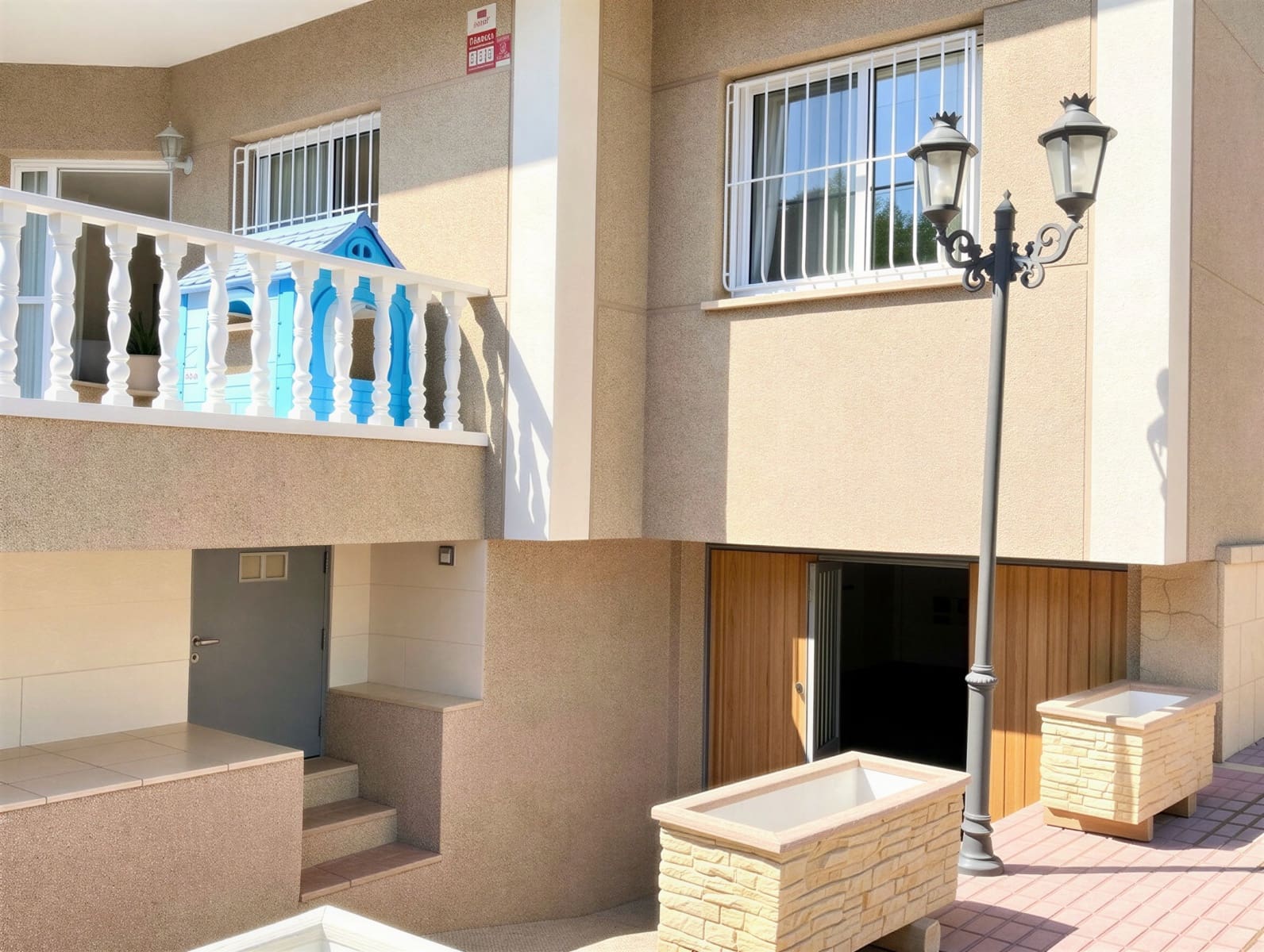 4 Zimmer Villa zu verkaufen in Playa Honda mit Pool Garage - 675.000 € (Ref: 9753573)