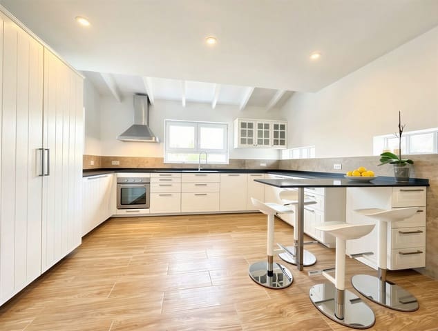 4 camera da letto Finca/Casa di Campagna in vendita in Llucmajor con piscina garage - 1.100.000 € (Rif: 9757784)