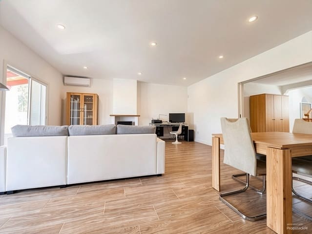 4 Zimmer Finca/Landgut zu verkaufen in Llucmajor mit Pool Garage - 990.000 € (Ref: 9757784)