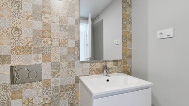 2 sypialnia Apartament na sprzedaż w Font de Sa Cala / Font de La Cala, Capdepera z basenem garażem - 549 000 € (Ref: 9758053)