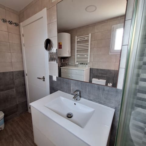 2 soveværelse Lejlighed til salg i La Manga del Mar Menor - € 160.000 (Ref: 9772502)