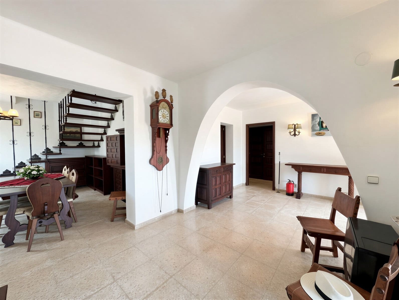 6 soverom Villa til salgs i Cala Serena med svømmebasseng garasje - € 1 665 000 (Ref: 9775886)