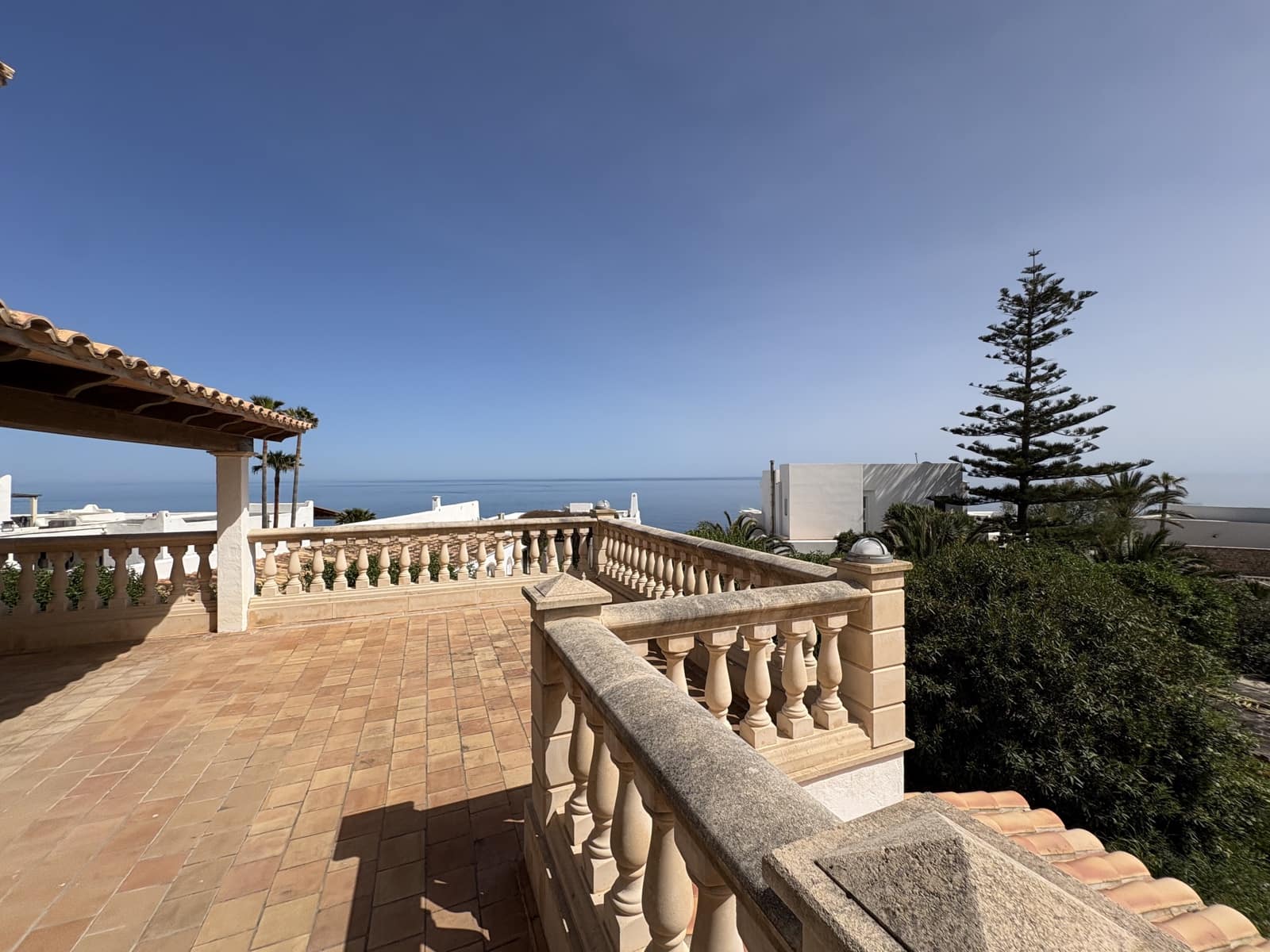 6 soverom Villa til salgs i Cala Serena med svømmebasseng garasje - € 1 665 000 (Ref: 9775886)