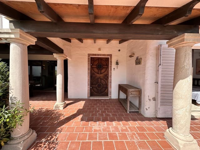 6 soverom Villa til salgs i Cala Serena, Felanitx med svømmebasseng garasje - € 1 665 000 (Ref: 9775886)