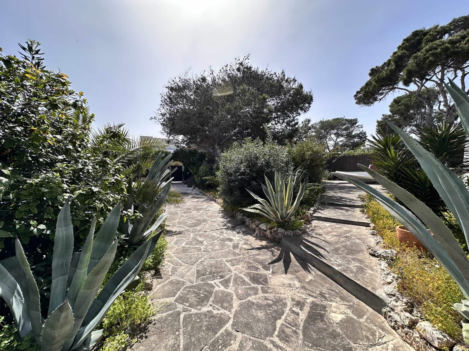 6 soverom Villa til salgs i Cala Serena med svømmebasseng garasje - € 1 665 000 (Ref: 9775886)