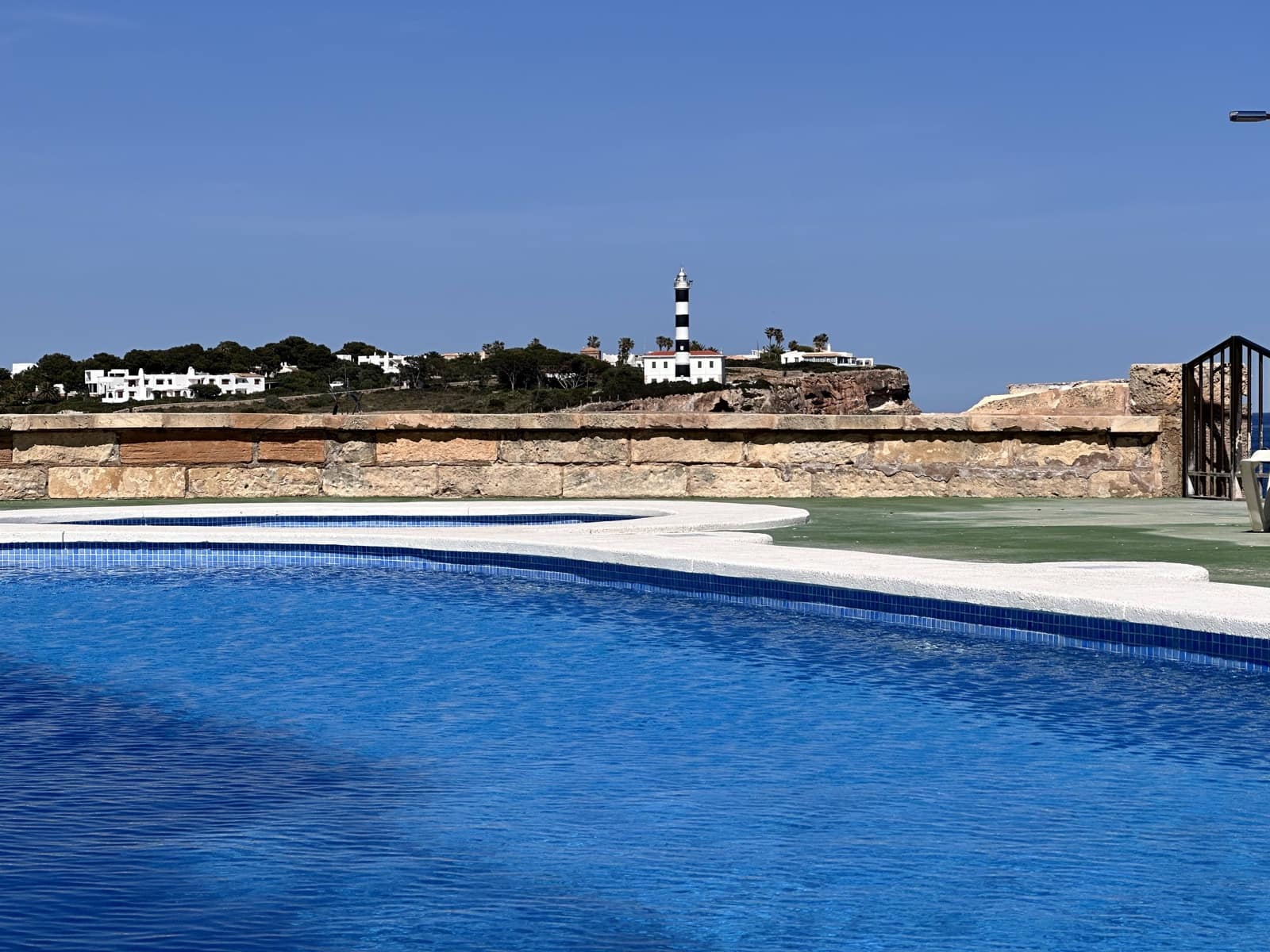 3 makuuhuone Huoneisto myytävänä paikassa Portocolom mukana uima-altaan 
autotalli - 560 000 € (Ref: 9798264)