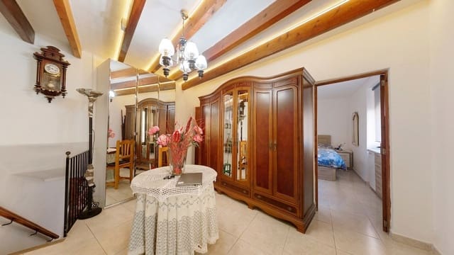 4 slaapkamer Huis te koop in Andratx met garage - € 460.000 (Ref: 9806763)