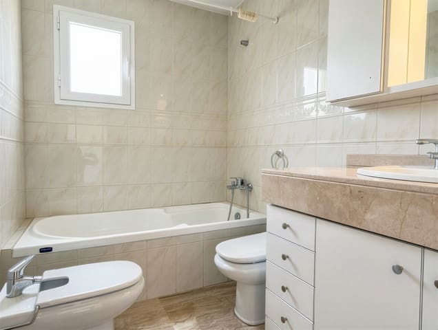 4 Zimmer Reihenhaus zu vermieten in Palmanova, Calvià mit Garage - 3.900 € (Ref: 9812698)
