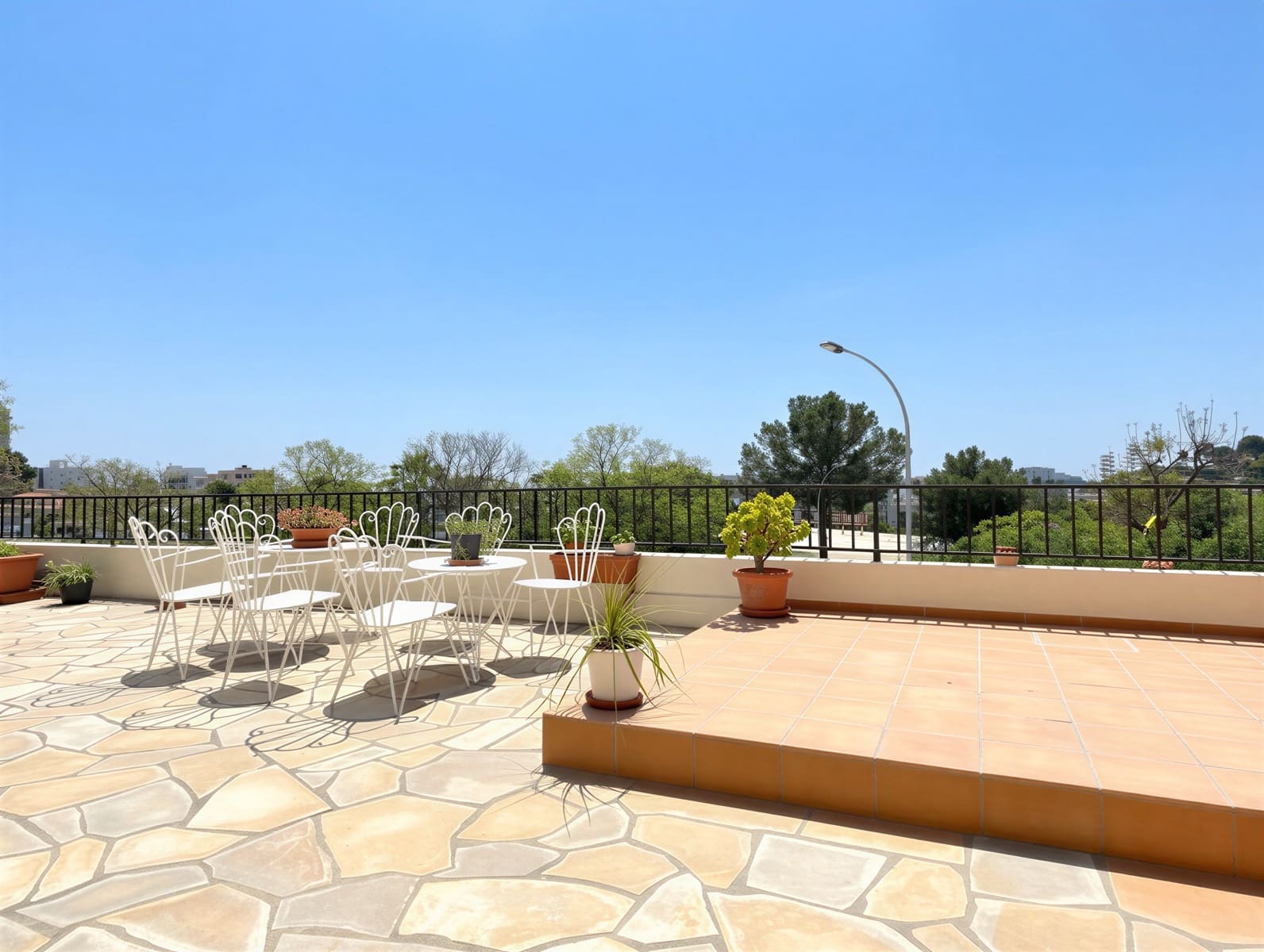 4 Zimmer Reihenhaus zu vermieten in Calvia mit Garage - 3.900 € (Ref: 9812698)