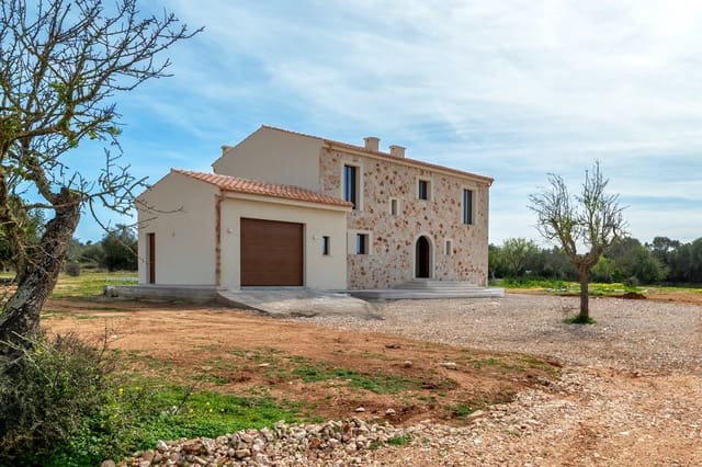 4 quarto Quinta/Casa Rural para venda em Ses Salines com piscina garagem - 1 990 000 € (Ref: 9815103)