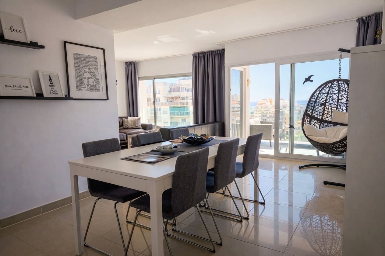 3 bedroom Apartment for sale in L'Arenal / S'Arenal with pool - € 490,000 (Ref: 9815197)