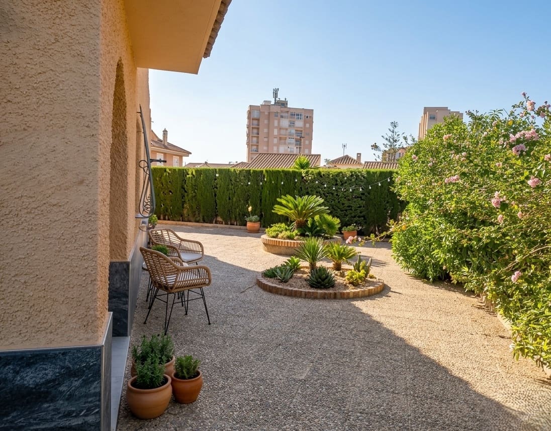 3 soverom Villa til salgs i Playa Honda med garasje - € 350 000 (Ref: 9821666)