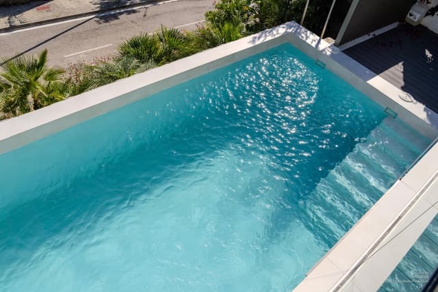 4 soveværelse Villa til salg i Roca Grossa, Lloret de Mar med swimmingpool garage - € 1.350.000 (Ref: 9824268)