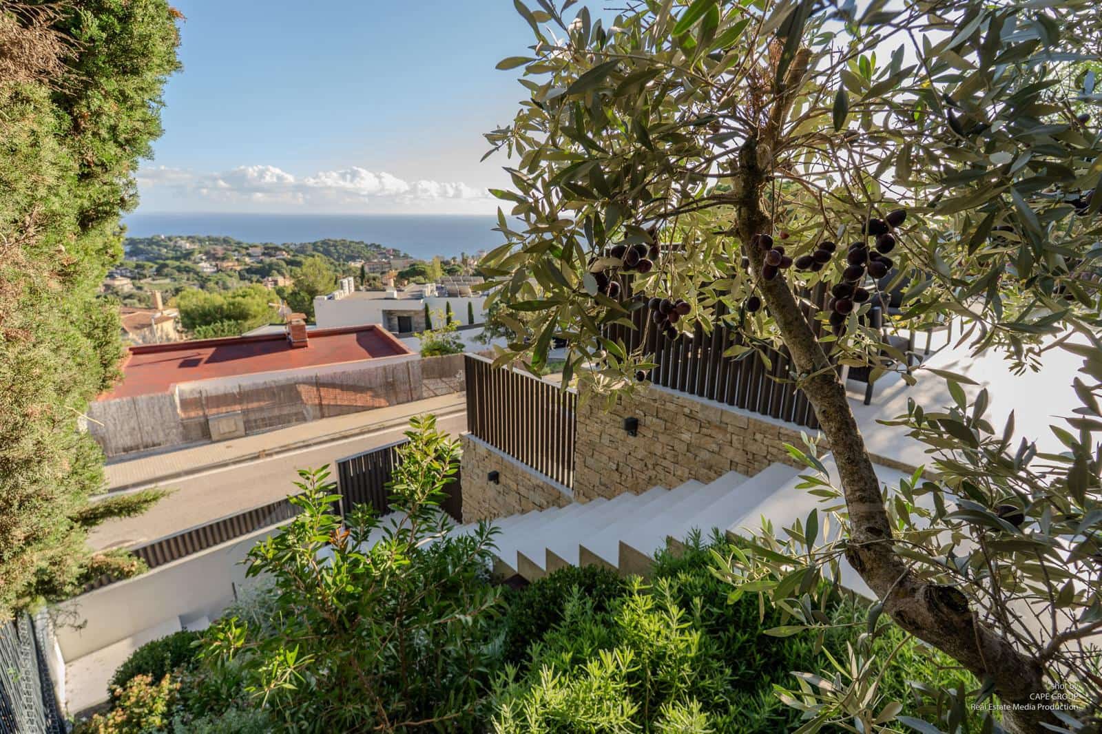 4 soveværelse Villa til salg i Lloret de Mar med swimmingpool garage - € 1.350.000 (Ref: 9824268)